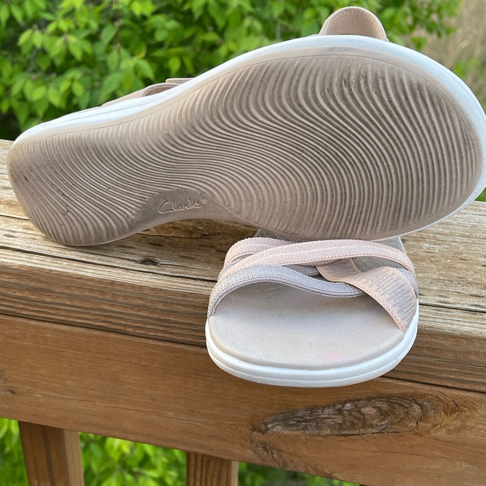 Clarks Cloudsteppers Comfortable Beige Sandals - image 7